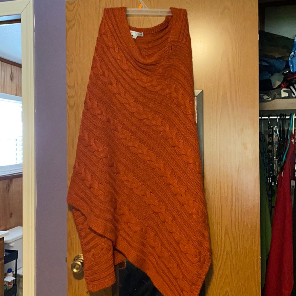 Women’s poncho